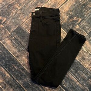 Levi’s 720 High-Rise Super Skinny Jeans – Women’s